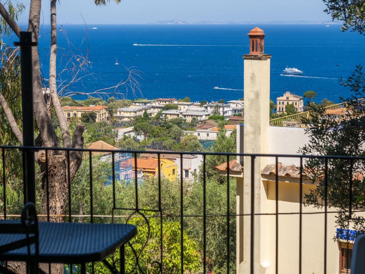 Villa Ulivi Apt à Sorrente Extérieur photo