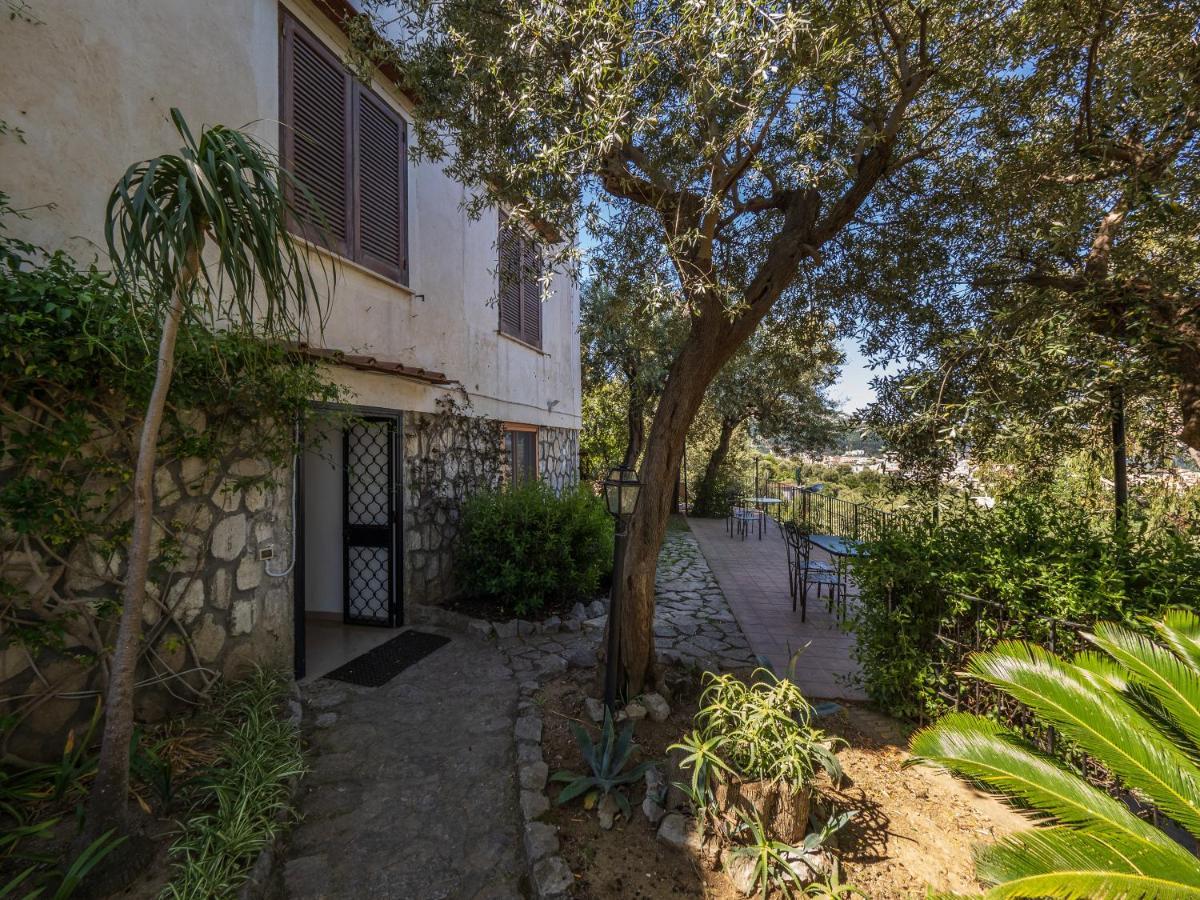 Villa Ulivi Apt à Sorrente Extérieur photo