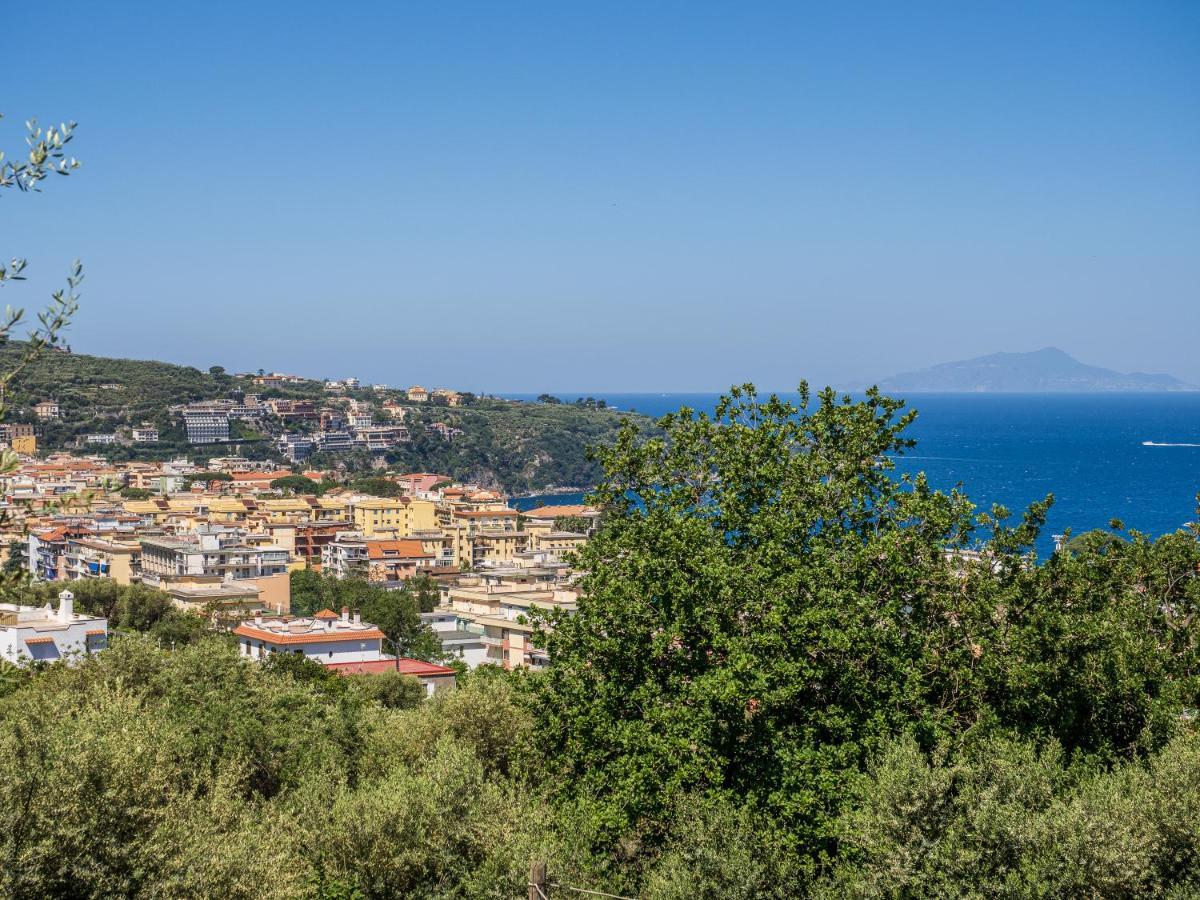 Villa Ulivi Apt à Sorrente Extérieur photo